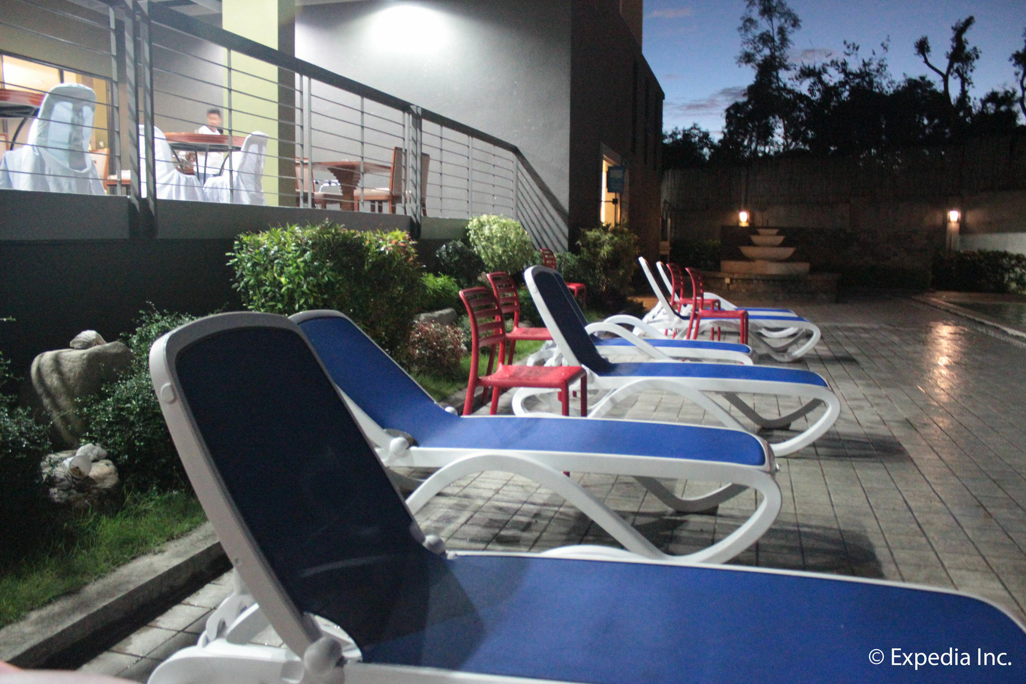 ริเวอร์เมาท์ โฮเต็ล แอนด์ รีสอร์ต Hotel Sarrat ภายนอก รูปภาพ